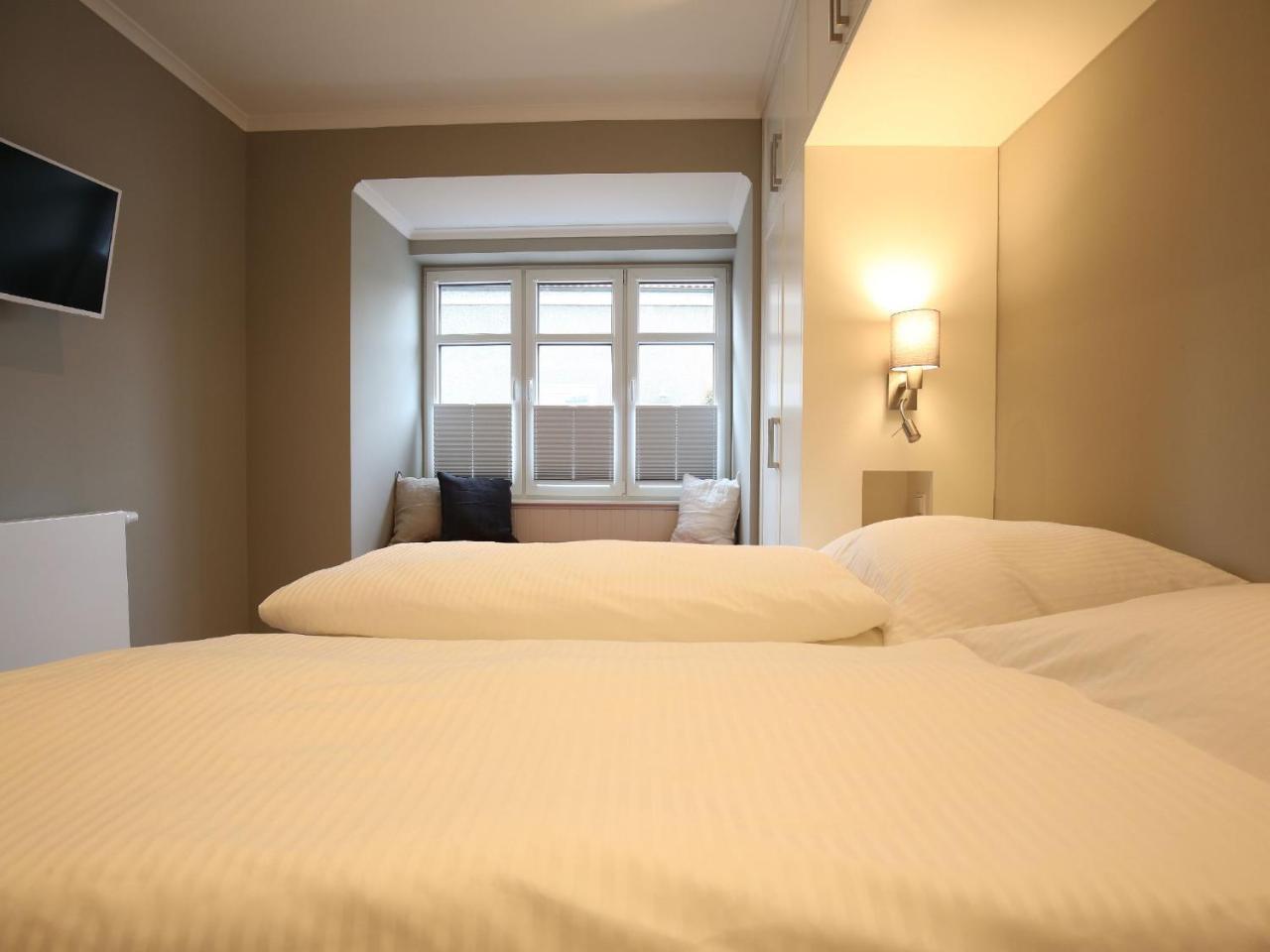 Kleine Charlotte - Traumwohnung Mit Terrasse Fuer 4 Personen วังเกร์โอเกอ ภายนอก รูปภาพ