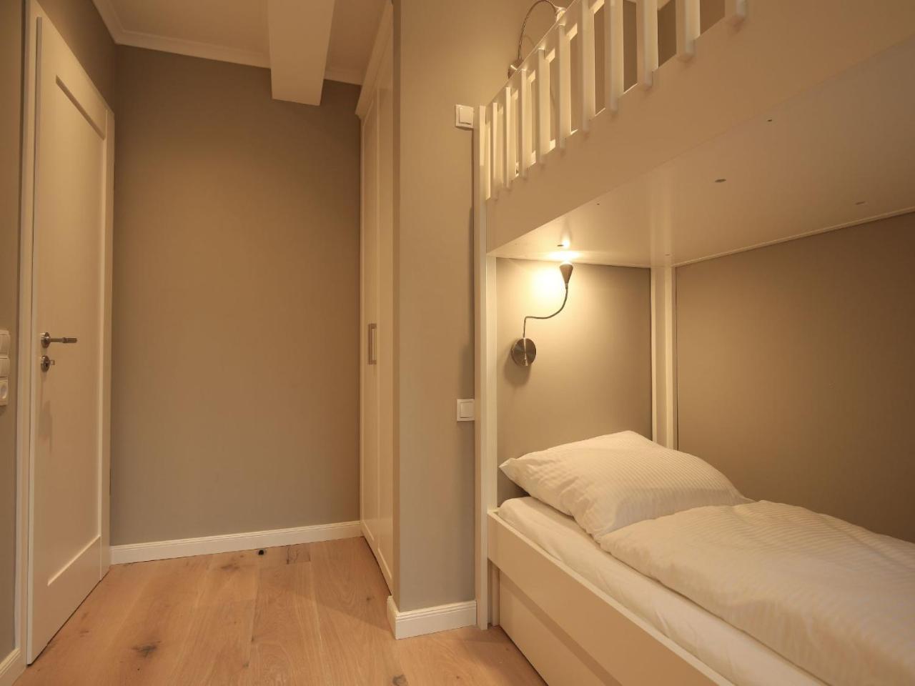 Kleine Charlotte - Traumwohnung Mit Terrasse Fuer 4 Personen วังเกร์โอเกอ ภายนอก รูปภาพ