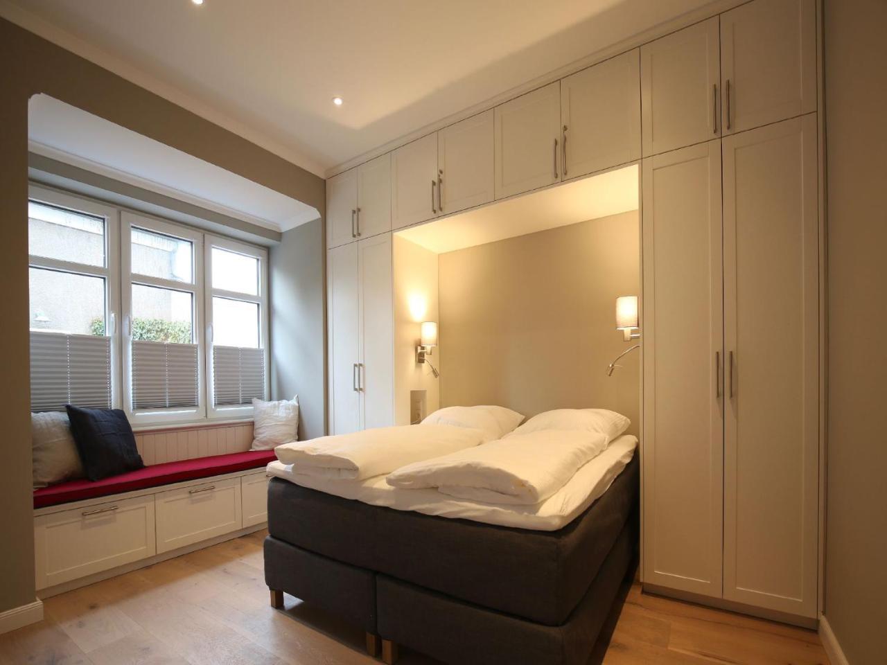 Kleine Charlotte - Traumwohnung Mit Terrasse Fuer 4 Personen วังเกร์โอเกอ ภายนอก รูปภาพ